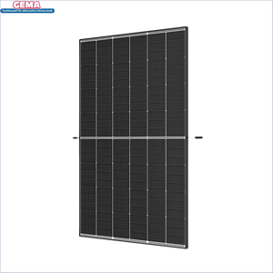Schwarzes rechteckiges Solar-Panel mit Glas-Glas Black Frame für 10 kWp PV-Anlage