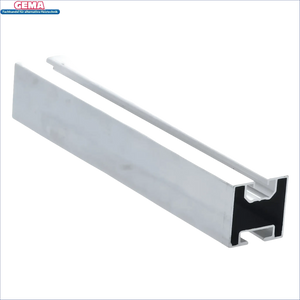 Weiße Aluminium H-Beam für 10 kWp PV-Anlage mit Glas-Glas Black Frame und 15kW Speicher
